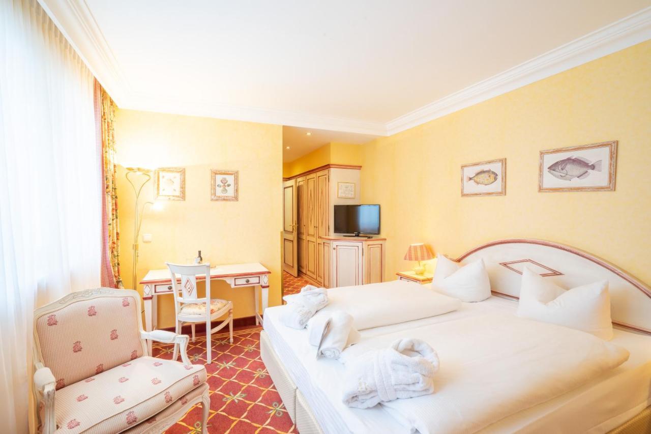 Junior Suite with Sea View,1566989291:JPEG