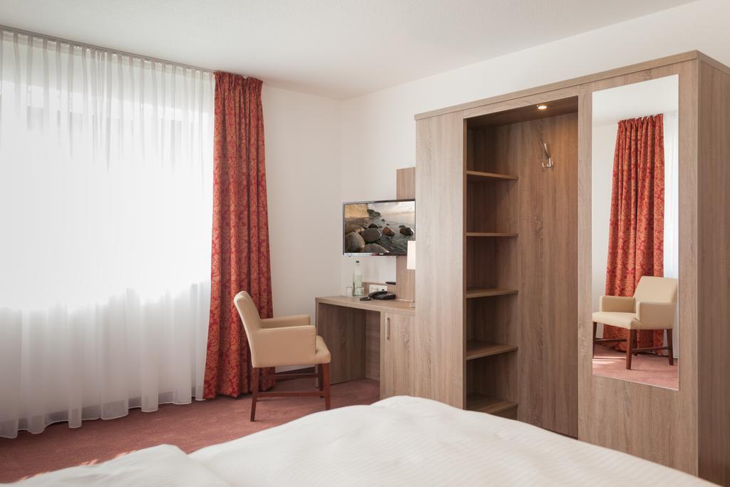 Double Room,266126653:JPEG