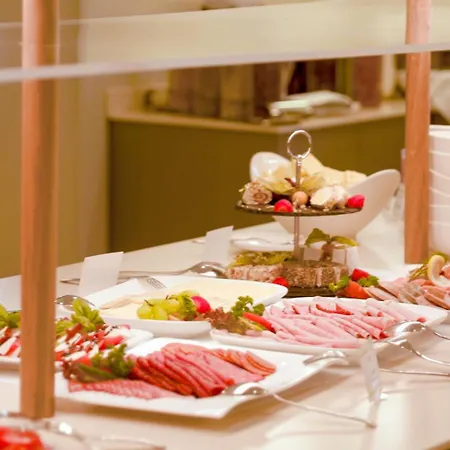 Hotel Binzer Hof-3